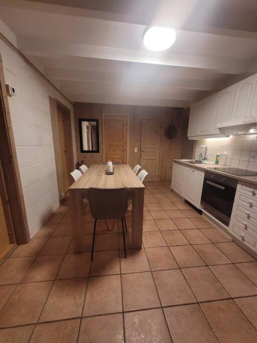 3 Bedrooms Apartment! Close To Aurora Observatory. Tromsø