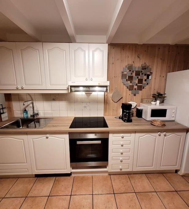 3 Bedrooms Apartment! Close To Aurora Observatory. Appartamento *